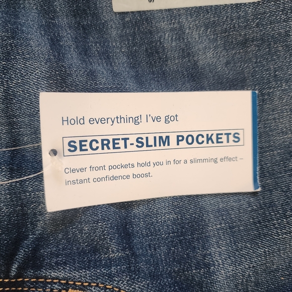 Old Navy Rockstar Super Skinny Jeans - Picture 2 of 4